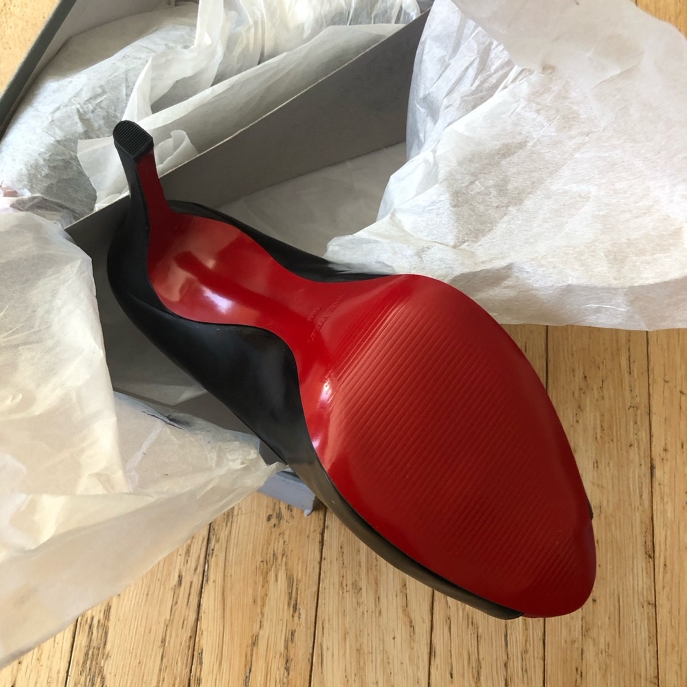NEW Nine West Lia Tris Black Leather w/Red Bottoms